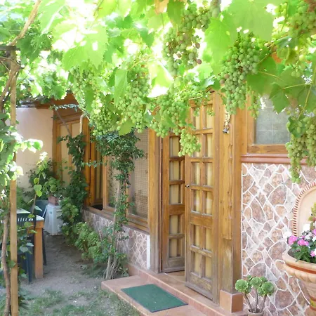 Bed & Breakfast Marino E Lily Baratili San Pietro